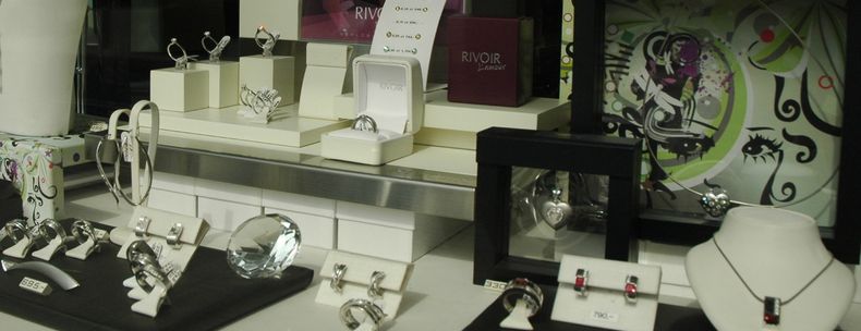 Uhren und Schmuck Behrendt in Refrath
